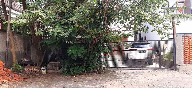 dijual rumah jalan cisitu