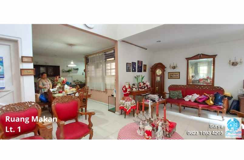 dijual rumah jalan cut nyak dien 1