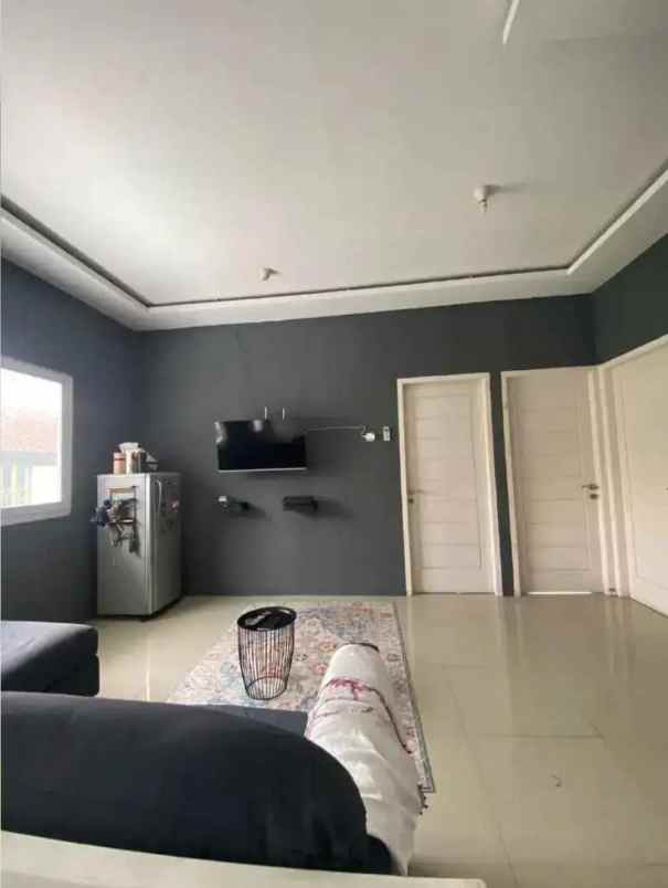 dijual rumah jalan gandaria raya