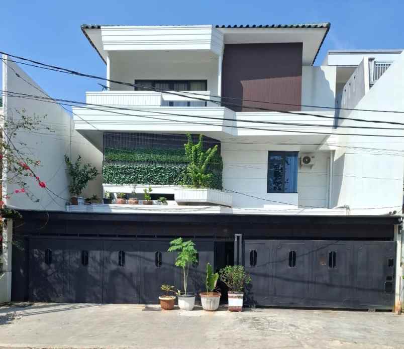 dijual rumah jalan harapan indah raya