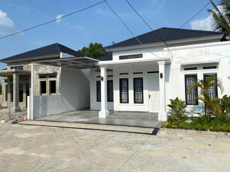 dijual rumah jalan kapau sari pekanbaru