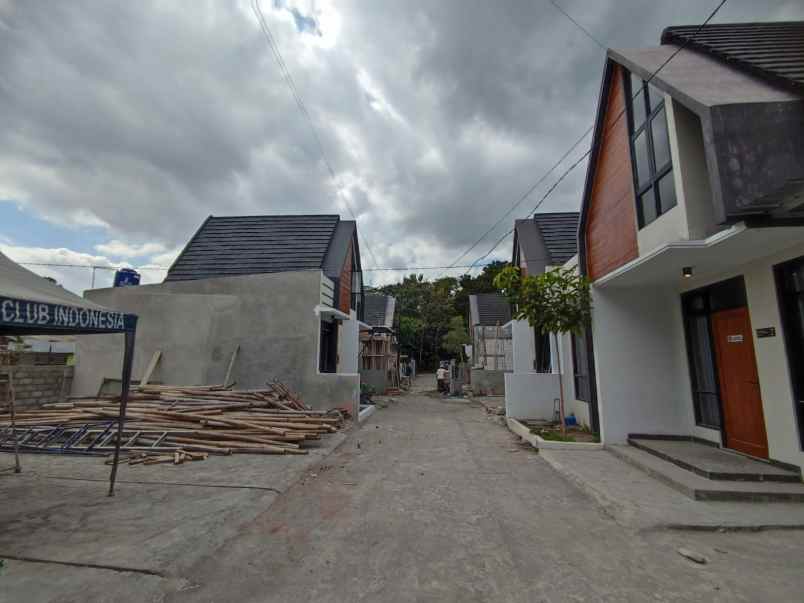 dijual rumah jalan karangjati