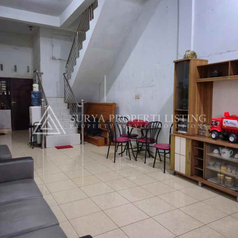dijual rumah jalan monel anwar