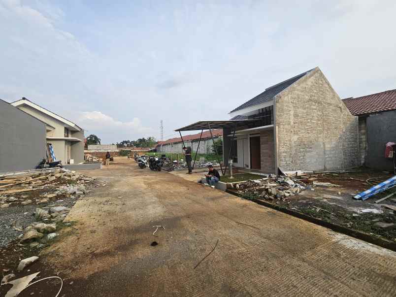 dijual rumah jalan pabuaran citayem