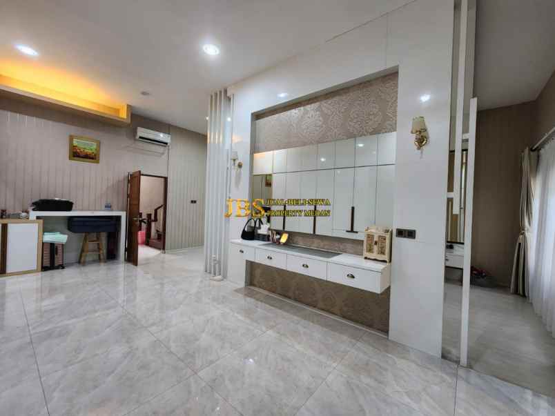 dijual rumah jalan panglima nyak makam