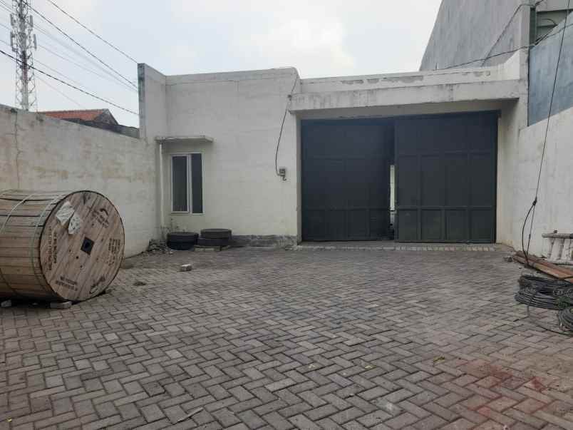 dijual rumah jalan pesapen