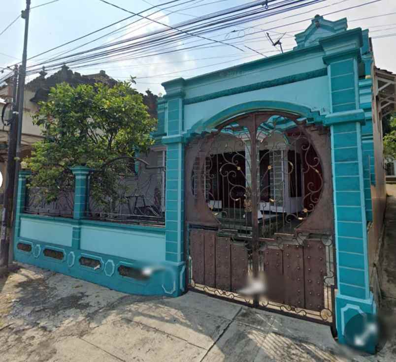 dijual rumah jalan raya bandeng