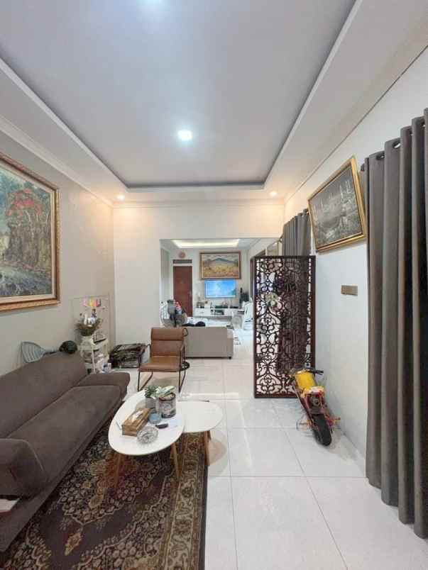 dijual rumah jalan raya bintaro ciputat