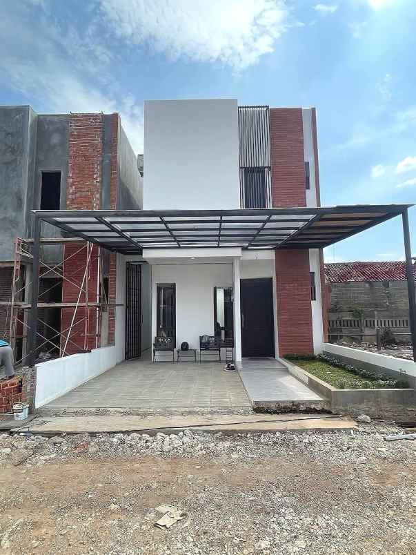 dijual rumah jalan raya pondok cabe