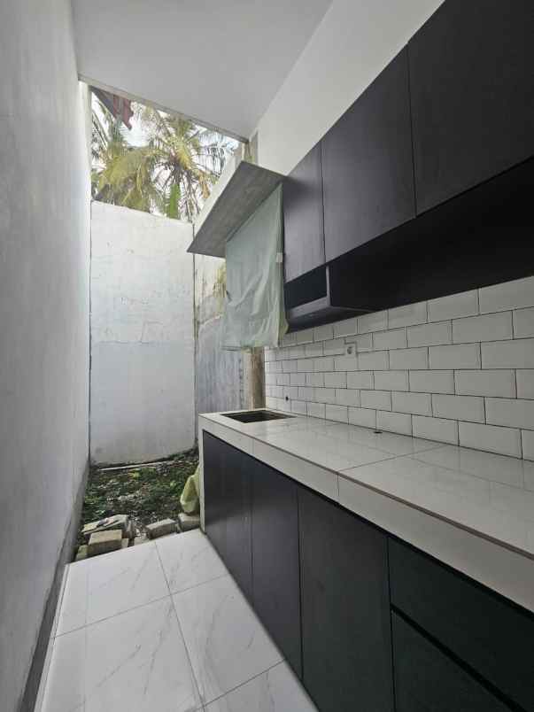 dijual rumah jalan sirojul munir pemda