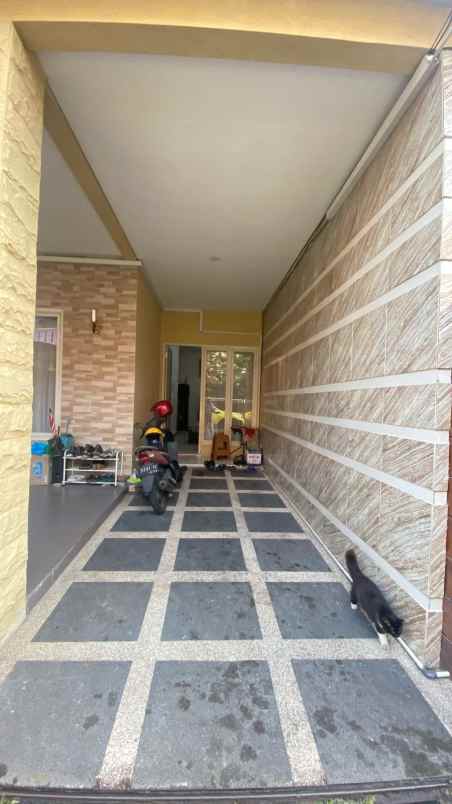 dijual rumah jambangan