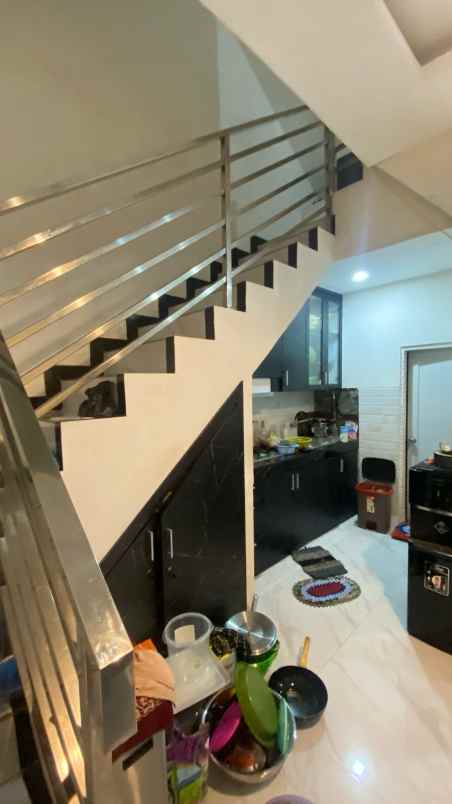 dijual rumah jambangan