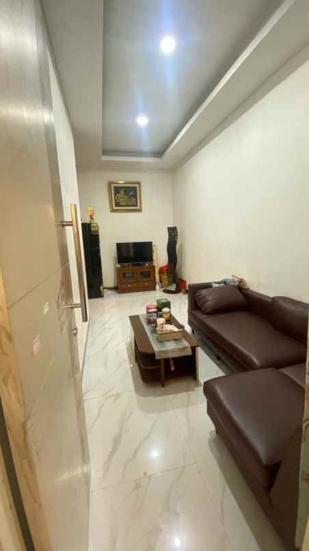 dijual rumah jambangan