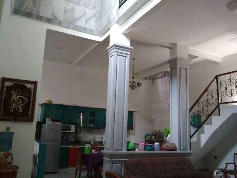 dijual rumah jatiwaringin