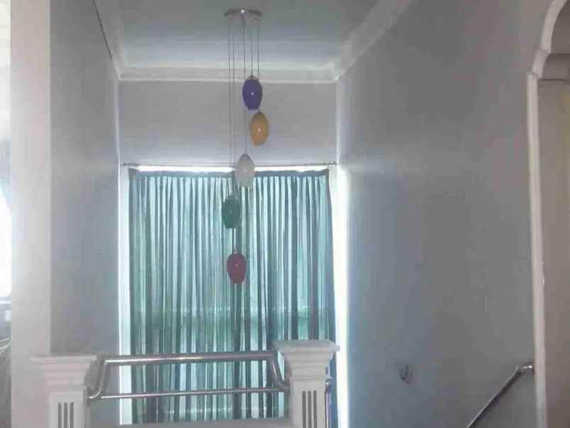 dijual rumah jatiwaringin