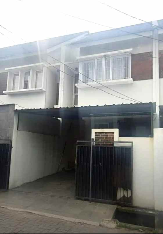 dijual rumah jatiwaringin pd gede