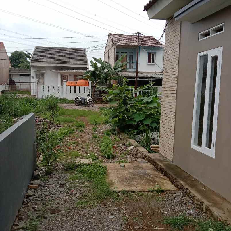 dijual rumah jl arahim meruyung limo depok