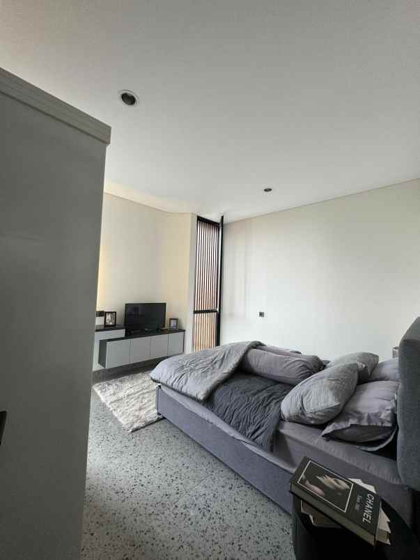 dijual rumah jl ceger raya jurang mangu