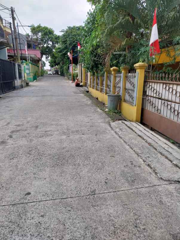 dijual rumah jl cijantung pasar rebo