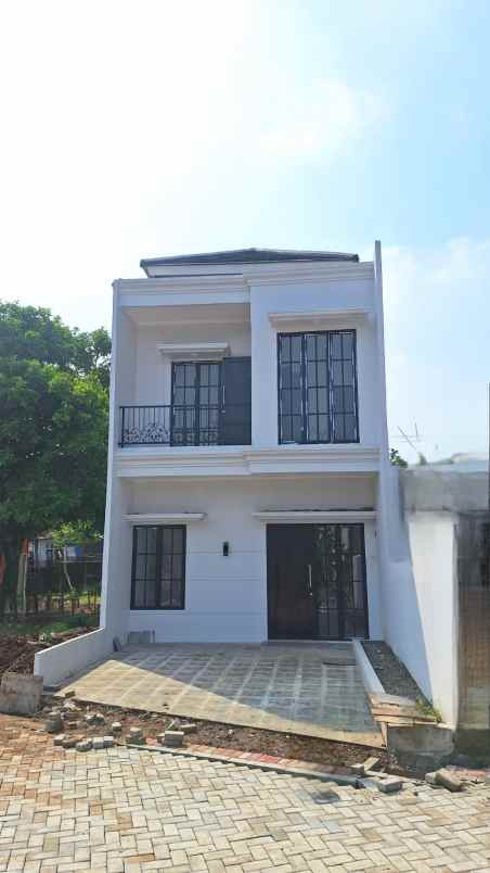 dijual rumah jl cilodong