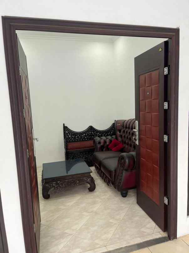 dijual rumah jl cinere raya cinere