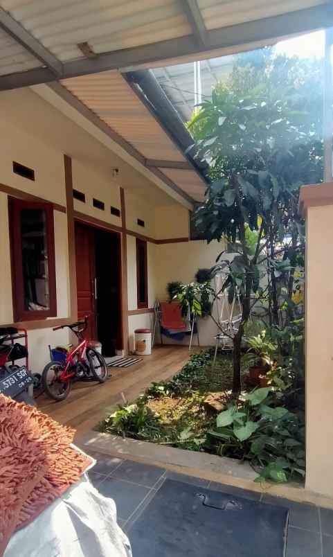 dijual rumah jl cipageran cimahi