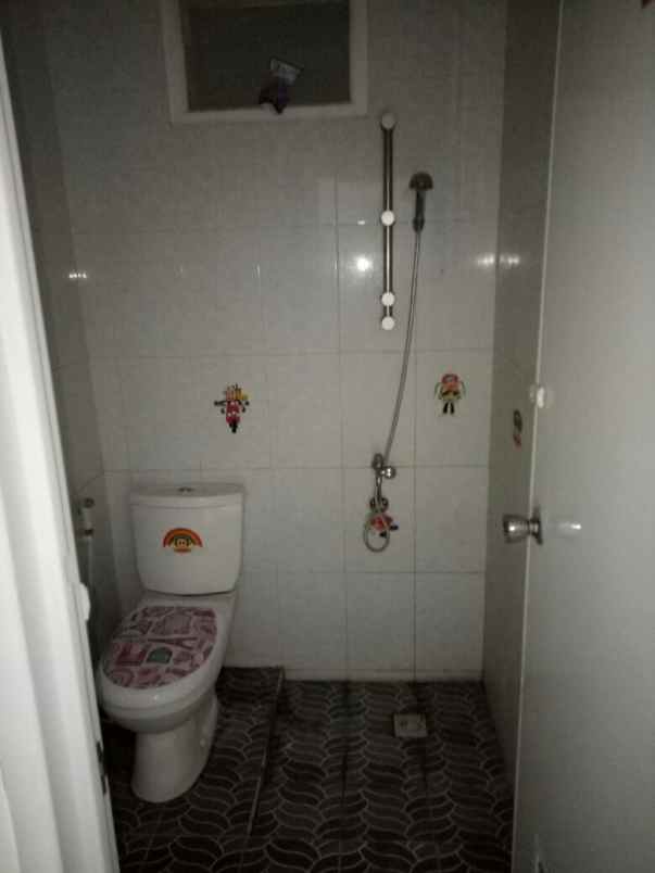 dijual rumah jl ciracas jakarta timur