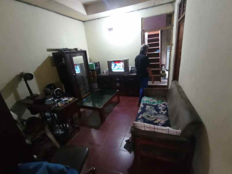 dijual rumah jl depok antapani bandung