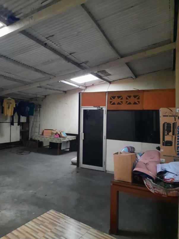 dijual rumah jl gamprit jatiwaringin