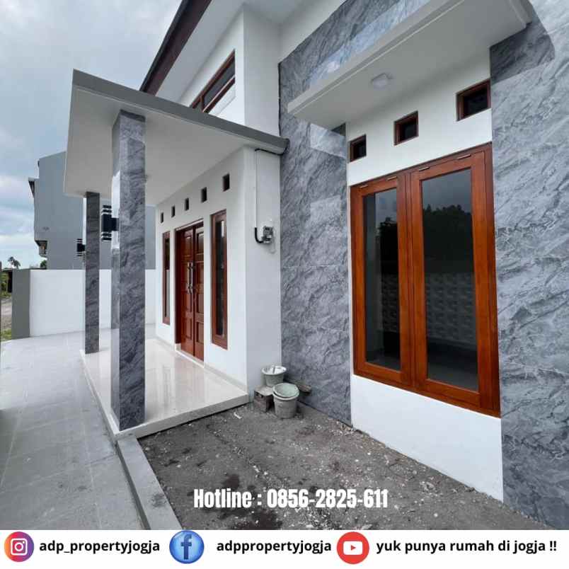 dijual rumah jl godean km 7 sidoarum