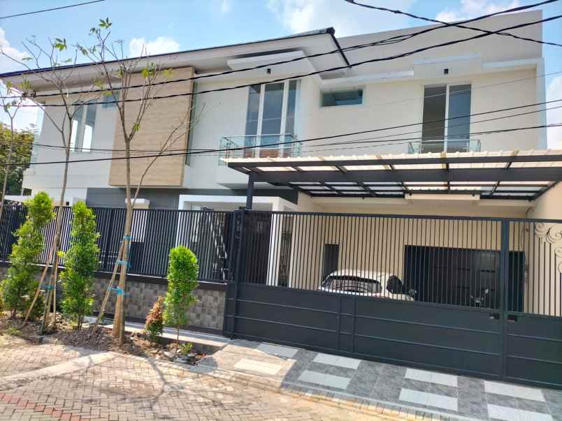 dijual rumah jl griya babatan mukti