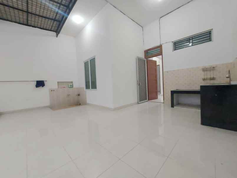 dijual rumah jl guru sinumba helvetia