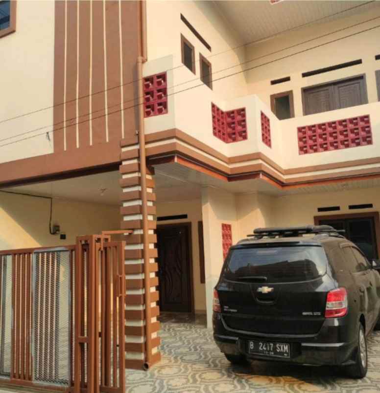 dijual rumah jl h saniin