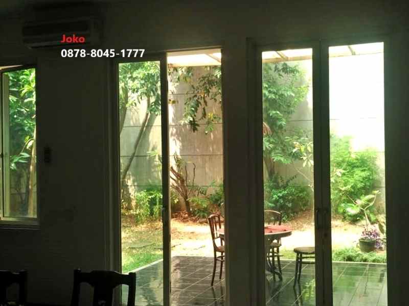 dijual rumah jl hang jebat