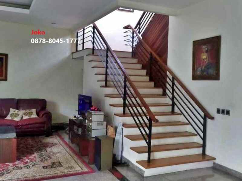 dijual rumah jl hang jebat