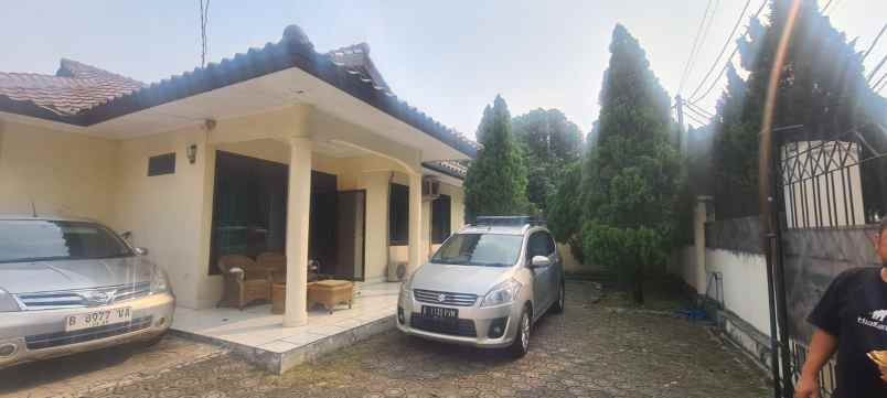 dijual rumah jl hankam pondok gede jati