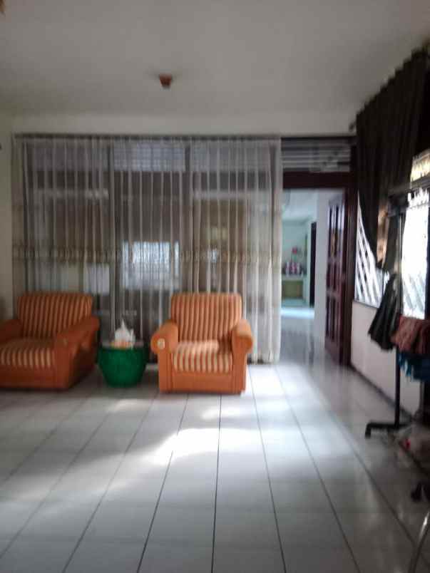 dijual rumah jl jati indah turangga