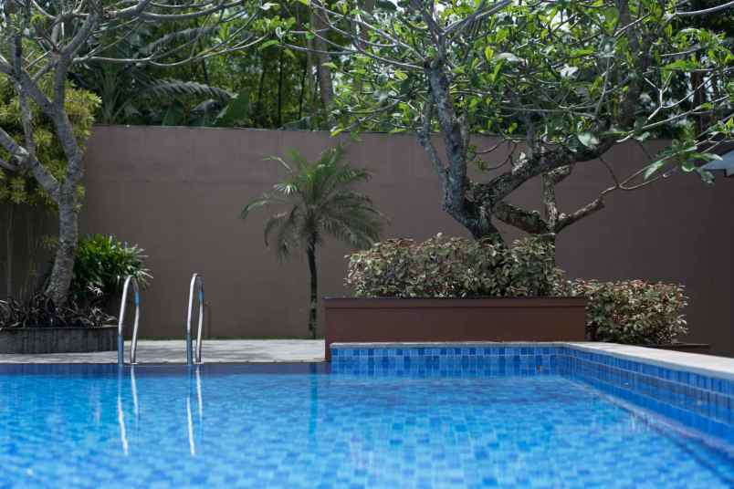 dijual rumah jl kabupaten duwet