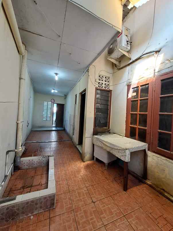 dijual rumah jl kayumanis 1 baru no 9