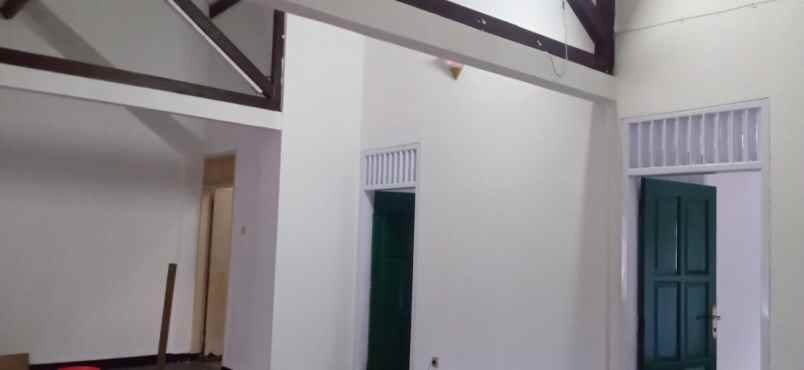 dijual rumah jl kebayoran lama jakarta