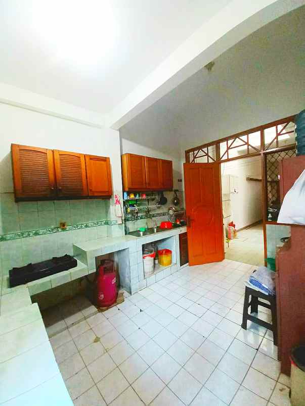 dijual rumah jl kelapa kopyor raya