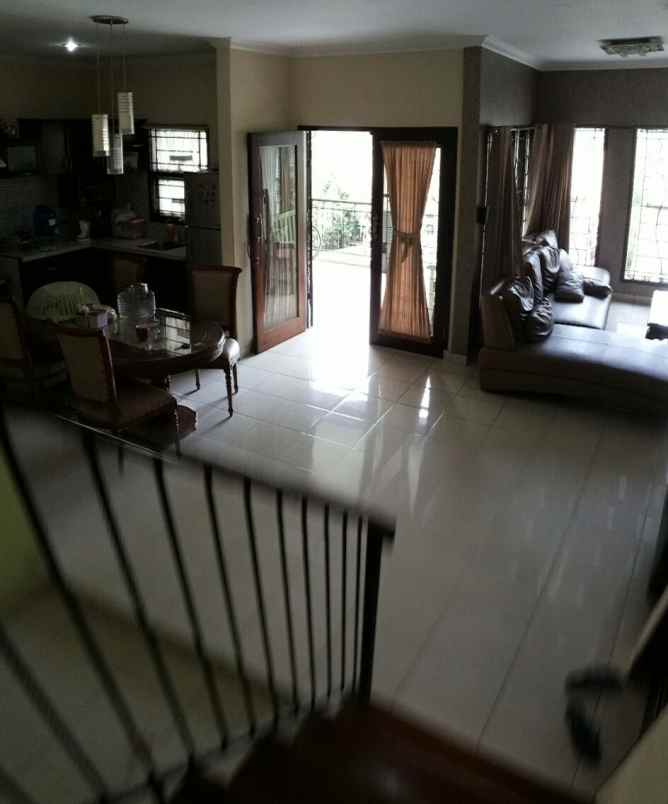 dijual rumah jl kolonel masturi