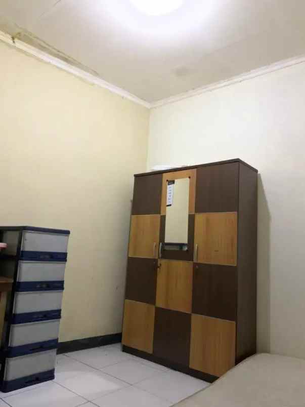 dijual rumah jl lembah teratai