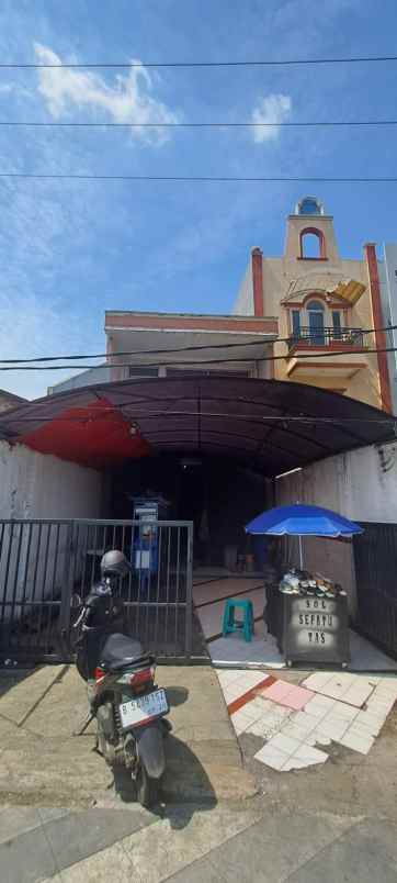 dijual rumah jl margonda raya kel depok