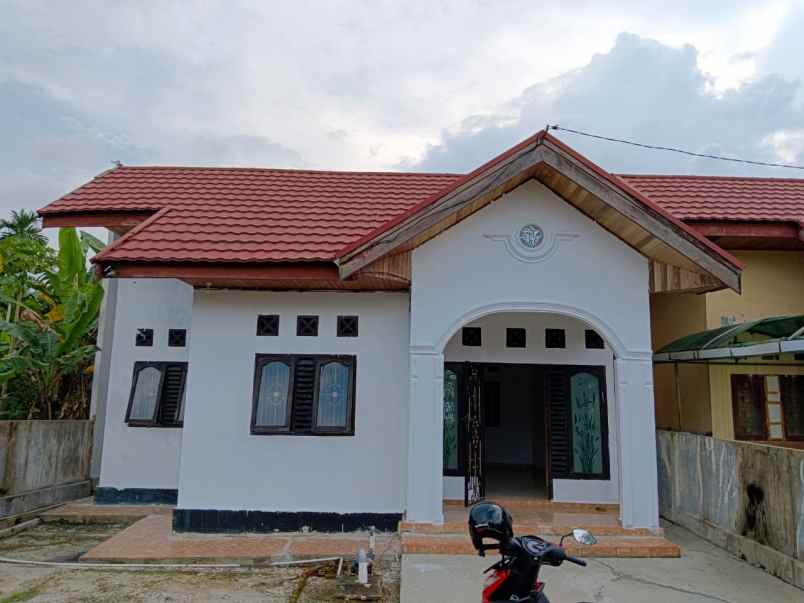 dijual rumah jl melati indah