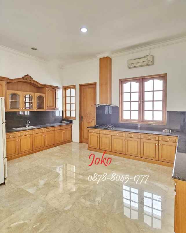 dijual rumah jl metro