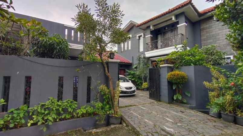 dijual rumah jl nusantara cimahi
