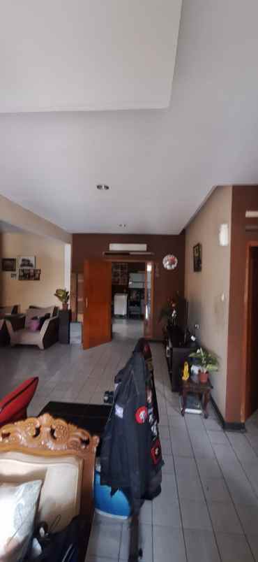dijual rumah jl olahraga arcamanik