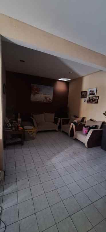 dijual rumah jl olahraga arcamanik