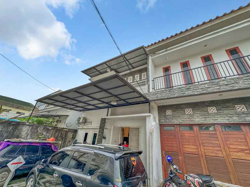 dijual rumah jl r h a arifai tjek yan